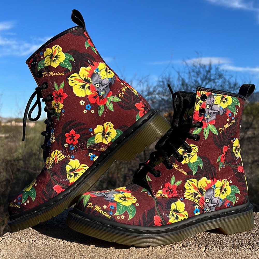 New⁉️ Dr. Martens Hawaiian Tropical Floral Boots 🌺 🌸